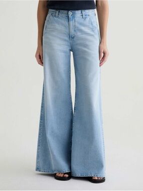 AG Posey Jean
Mid-Rise Super Wide Leg Blue Denim Jeans Size: 27